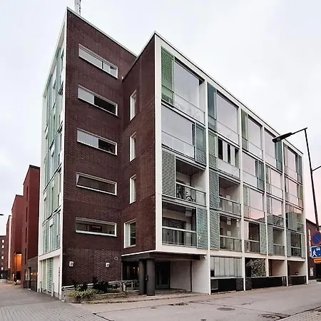 2-room Apartment, 7 Mins By Train To Airport Lejlighed